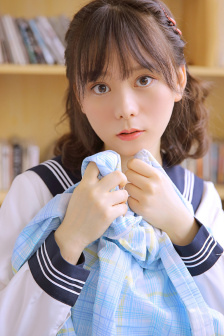 沙滩比基尼泳衣